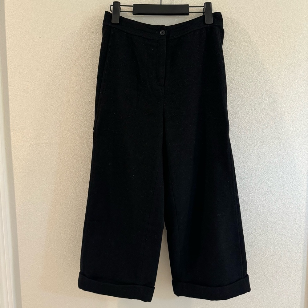 Black woolen pants  for winter